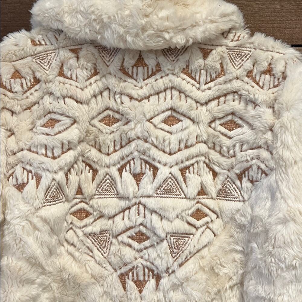 Free People Women's Embroidered Cascade Fur Jacket in White Size Large - Picture 8 of 10